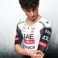 Bekleidung Herren UAE Team Emirates 2025 Hybrid Pissei body