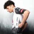 Bekleidung Herren UAE Team Emirates 2025 Hybrid Pissei body